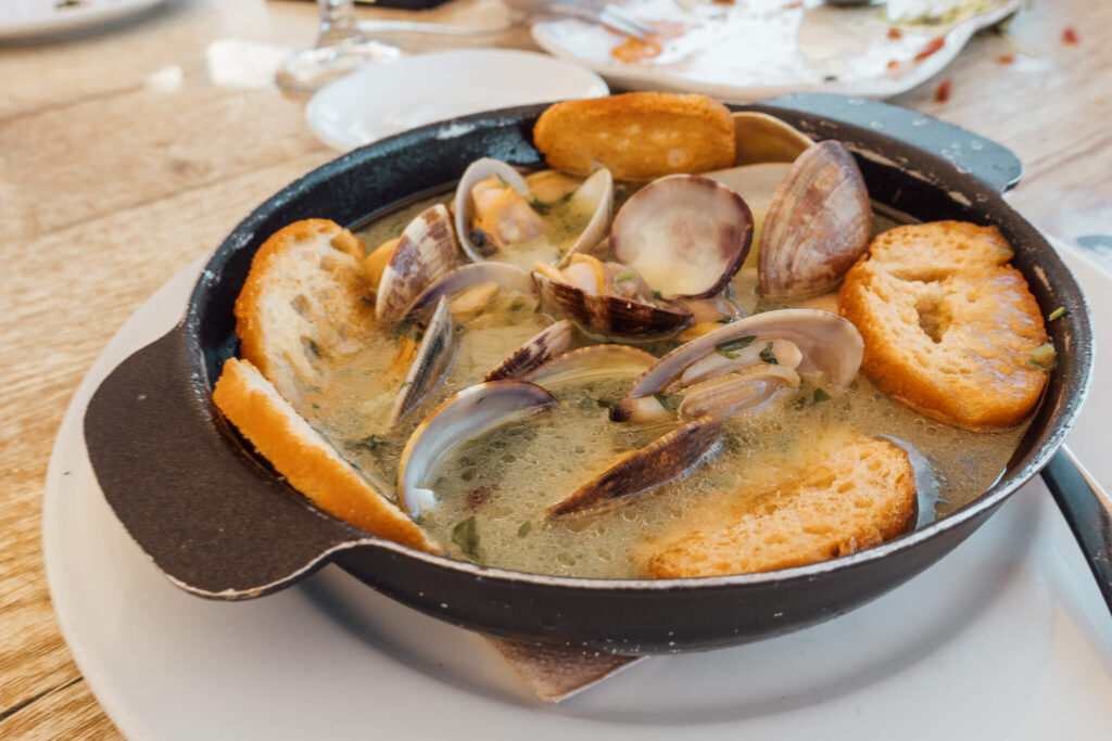 Clams at Kioska Pirata in Formentera